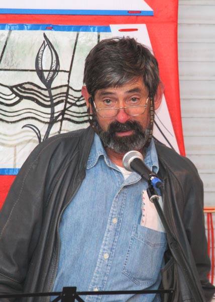 Участник поэтического конкурса Григорий Сухман