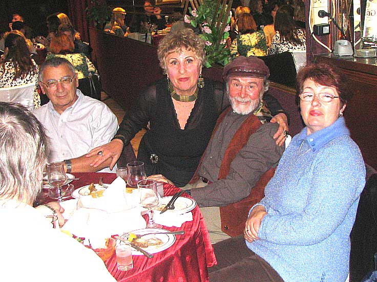 Слева направо Пётр Вайслейб, Женя Меерсон, Илья Меерсон, Лариса Розенкевич